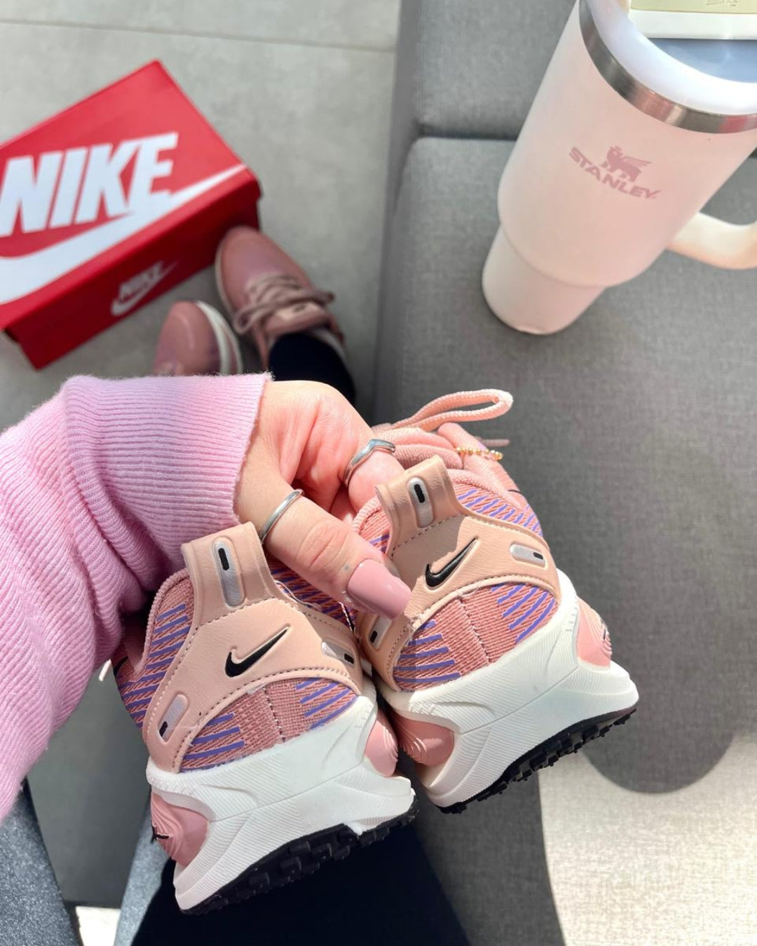 Tênis Esportivo Feminino Zoom X Rosê