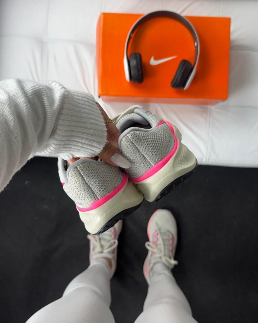 Tênis Esportivo Feminino Air Zoom Pegasus Cinza