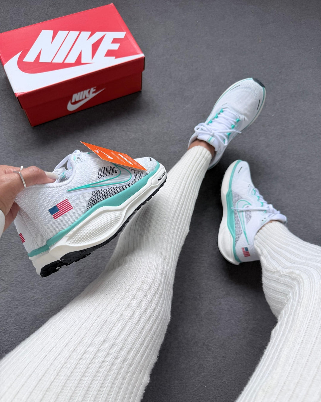 Tênis Esportivo Feminino Pegasus Zoom 41 Bandeira Branco e Verde