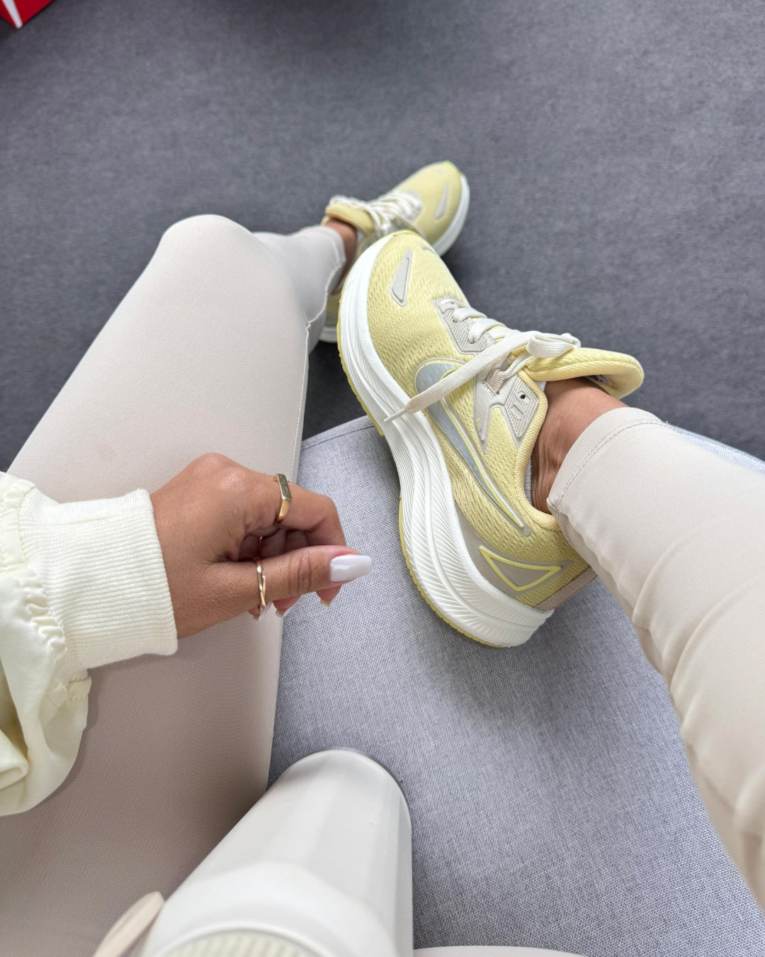 Tênis Feminino Nike Zoom Running Amarelo Manteiga