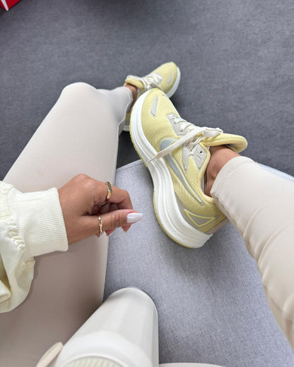 Tênis Feminino Nike Zoom Running Amarelo Manteiga