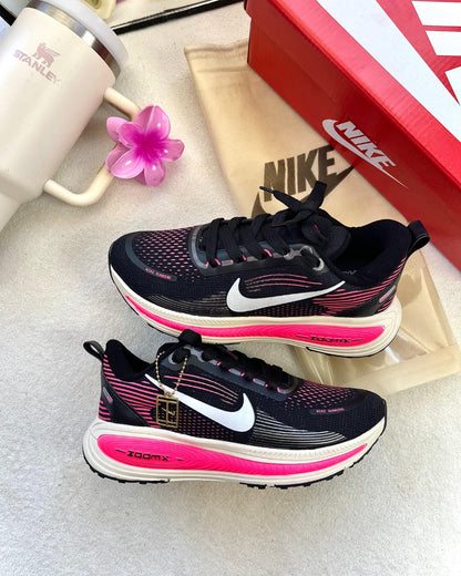 Tênis Feminino Nike Vomero Preto e Rosa + Brinde Exclusivo + Frete Rápido