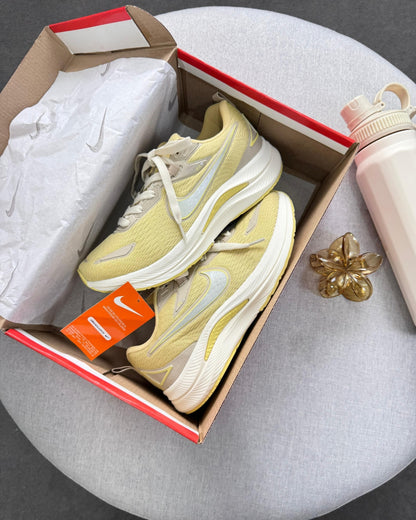Tênis Feminino Nike Zoom Running Amarelo Manteiga