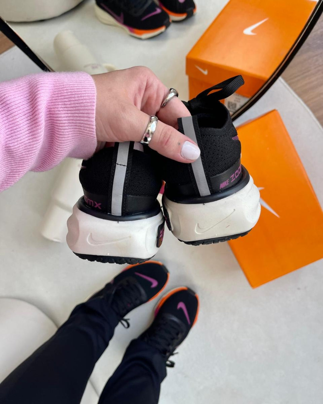 Tênis Feminino Nike Zoom X Invinceble Run 3 Preto Rosa