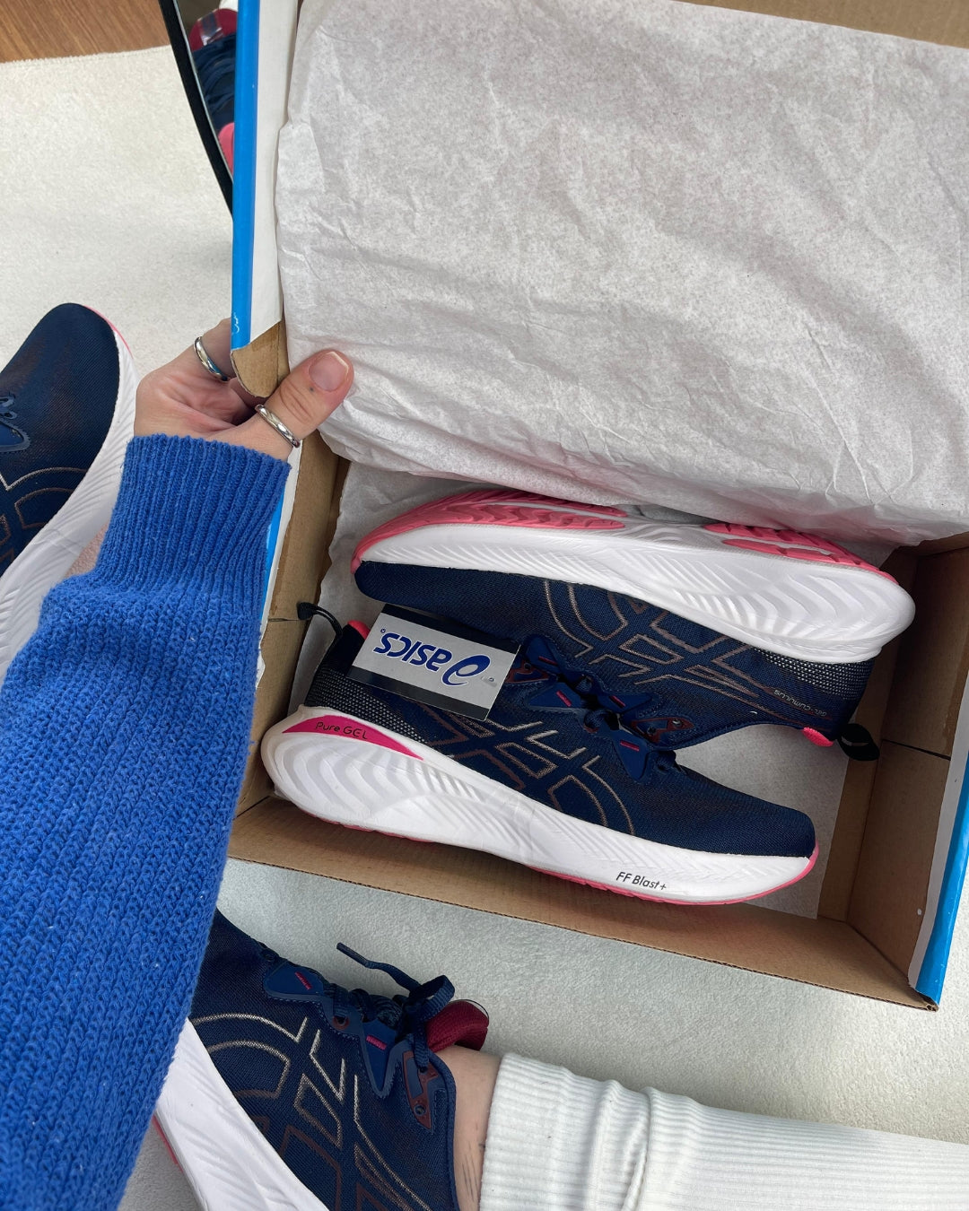 Tênis Esportivo Feminino Asics Pure Gel Azul Marinho