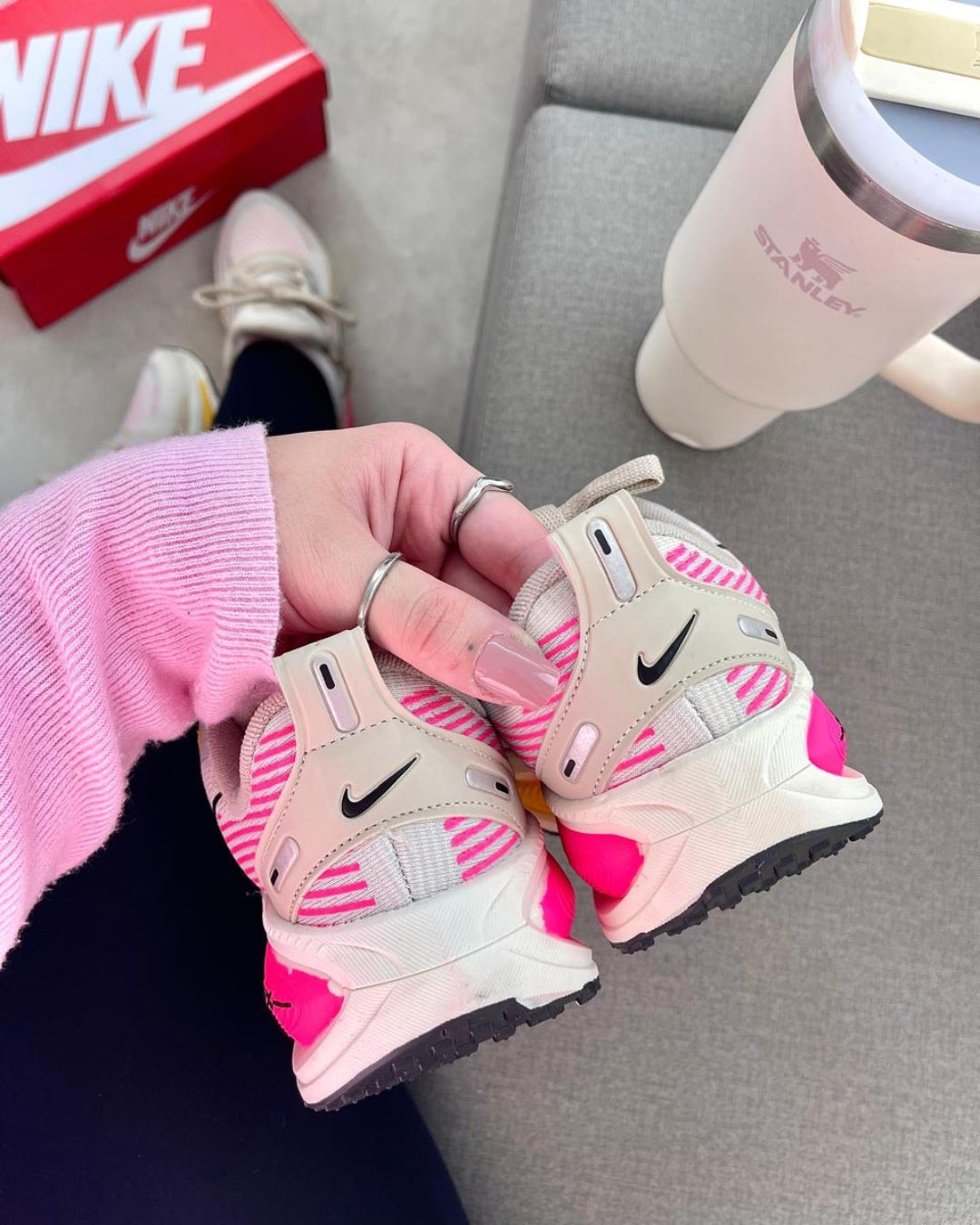 Tênis Esportivo Feminino Zoom X Rosa Neon