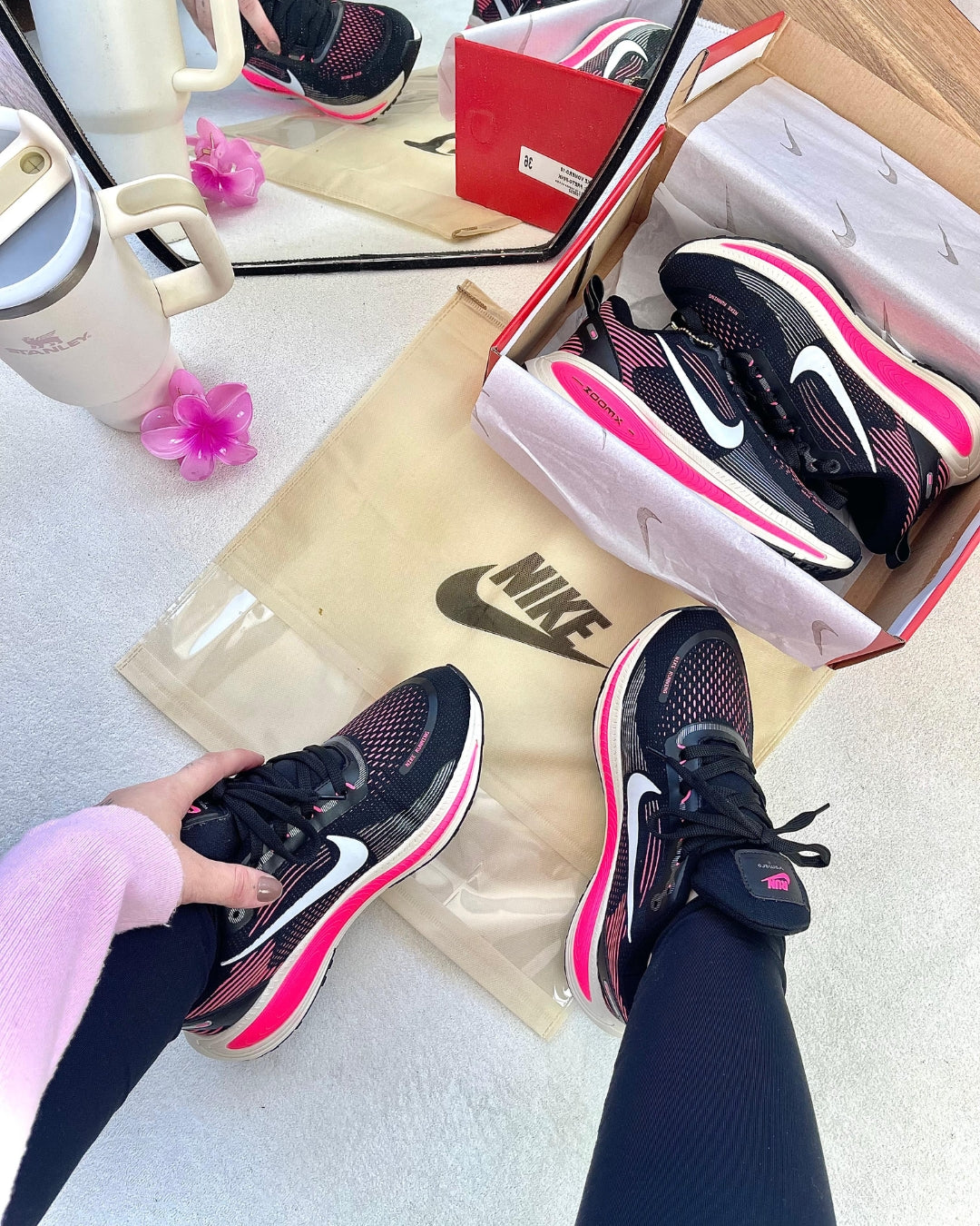 Tênis Feminino Nike Vomero Preto e Rosa + Brinde Exclusivo + Frete Rápido