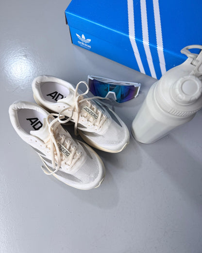 Tênis Esportivo Feminino Adizero Evo SL Off e Cinza